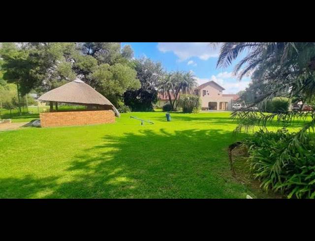 3 BEDROOM HOUSE FOR SALE IN BREDELL